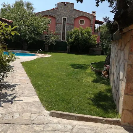 Vila Oeluedeniz Luxurlifevillas 9