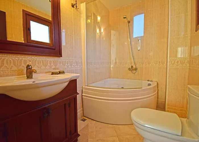 Oeluedeniz Luxurlifevillas 9